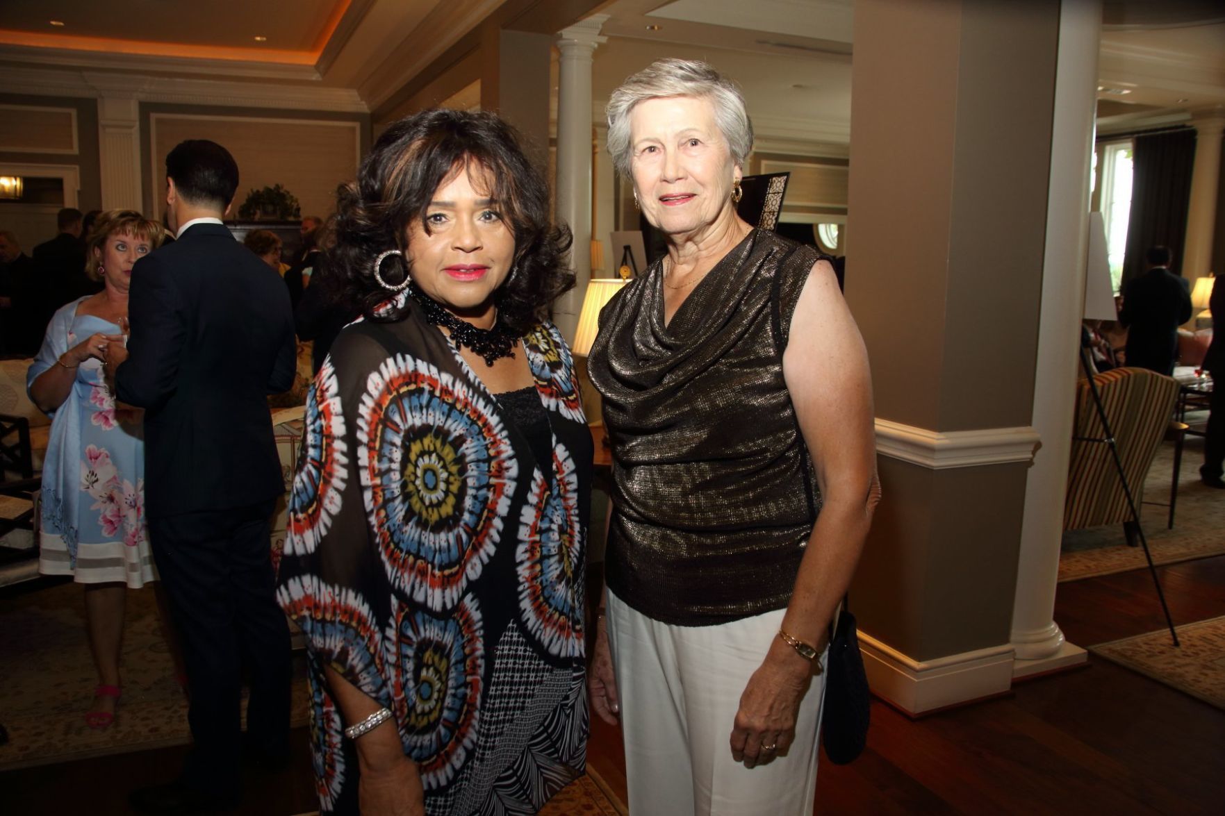 Pat McEwen, Louise Campbell